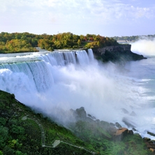 Lakes, Wines & Waterfalls