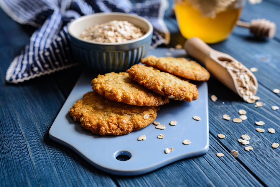 Plate of Anzac biscuits and oats