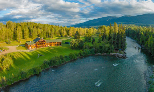 Bear Claw Lodge, British Columbia