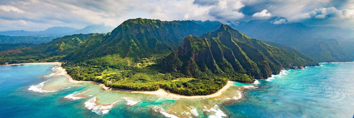 Space residency fullscreen Hawaii Holidays 2022/2023 | Luxury & Tailor-Made with Wexas Travel