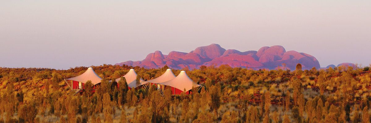 Longitude 131º,  Uluru