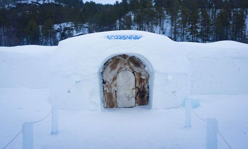 Top tips for staying in an ice hotel